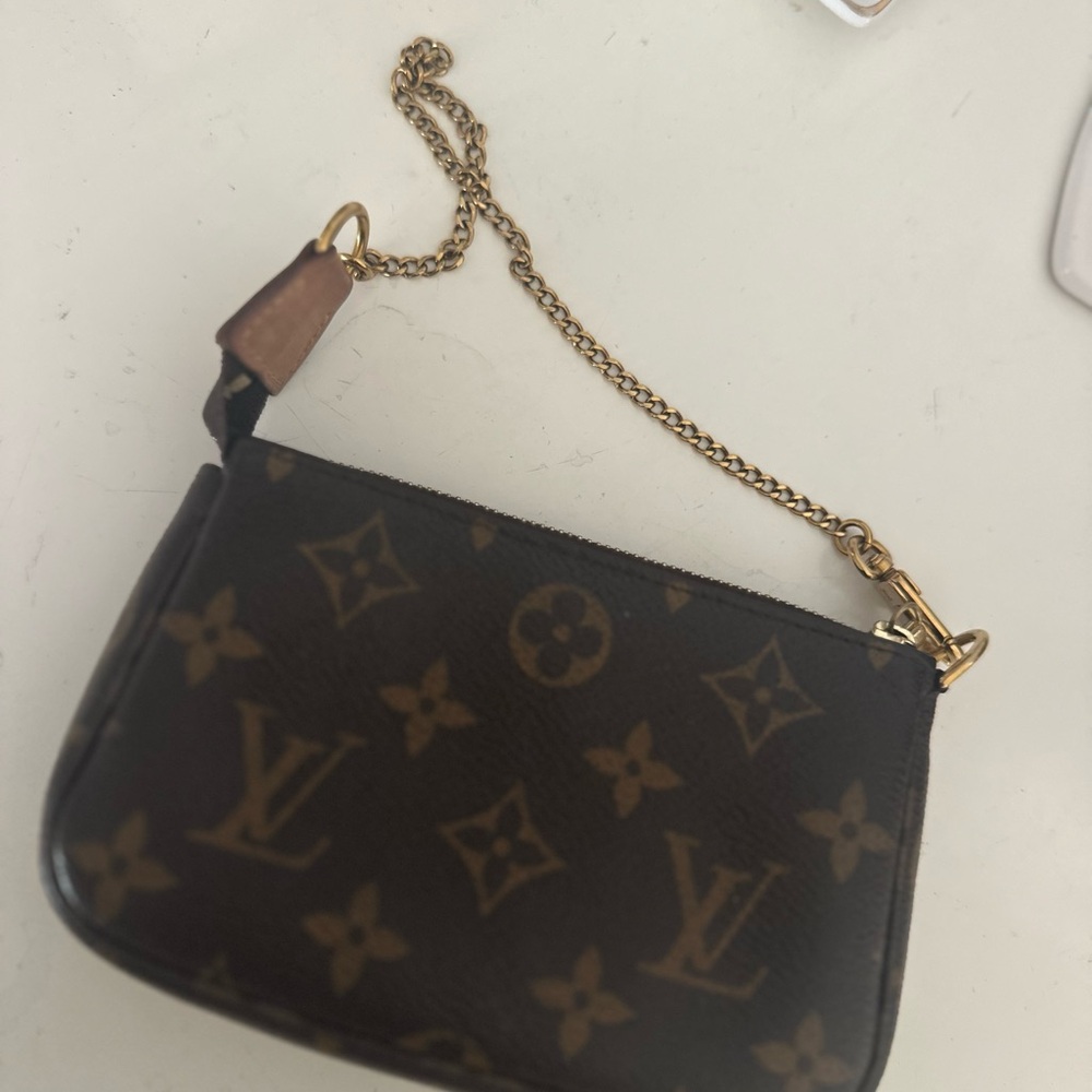 Louis Vuitton Monogram Clutch with Gold Chain